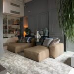 Modernes blaues Reef Sofa von Flexteam mit elegantem Design und hochwertiger Polsterung.