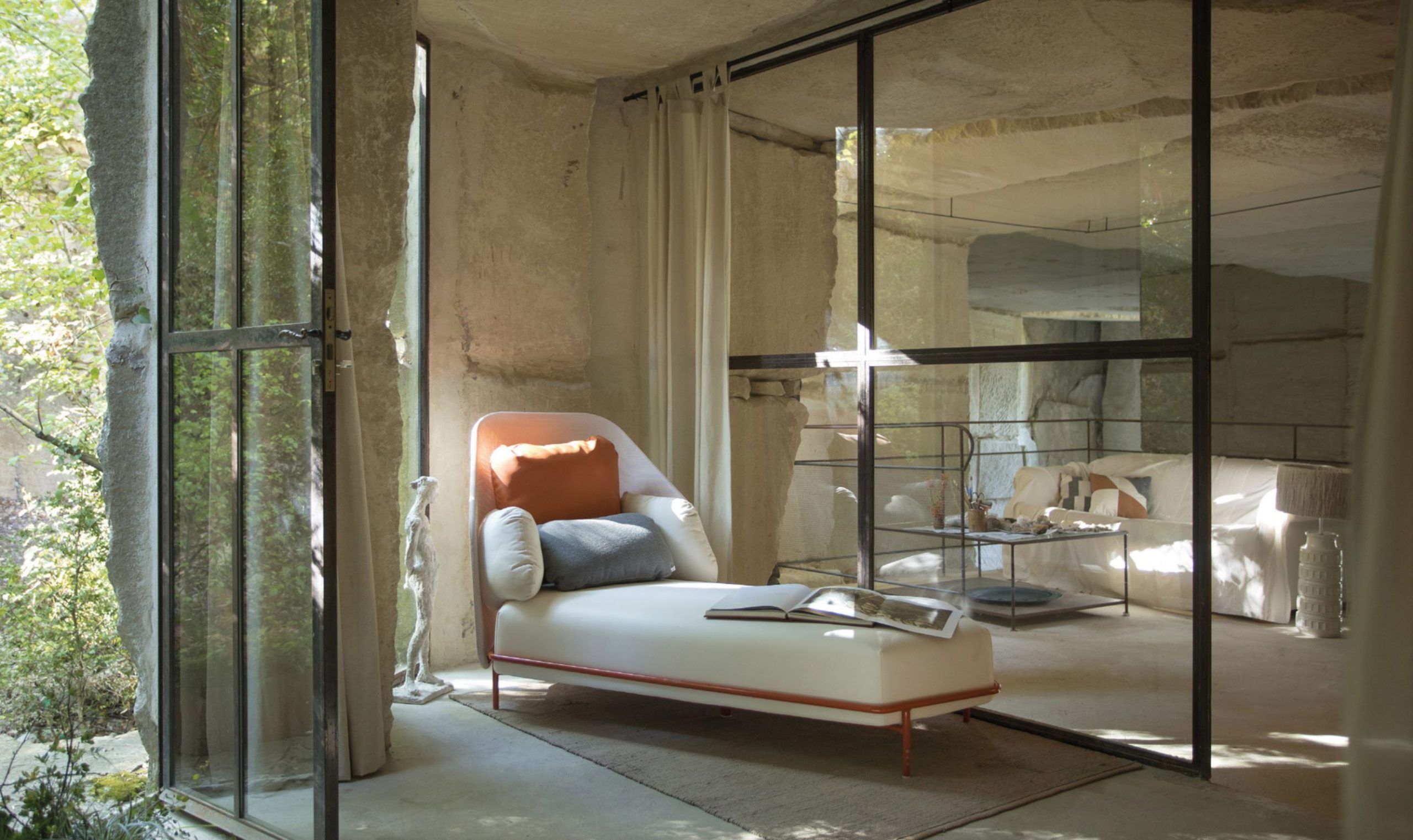 Modernes Hive Design-Sofa von Ego Paris für stilvolle Outdoor-Loungebereiche.