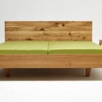 Modernes Holzbett Mamma Wood von Sixay - elegantes Design für erholsamen Schlaf.