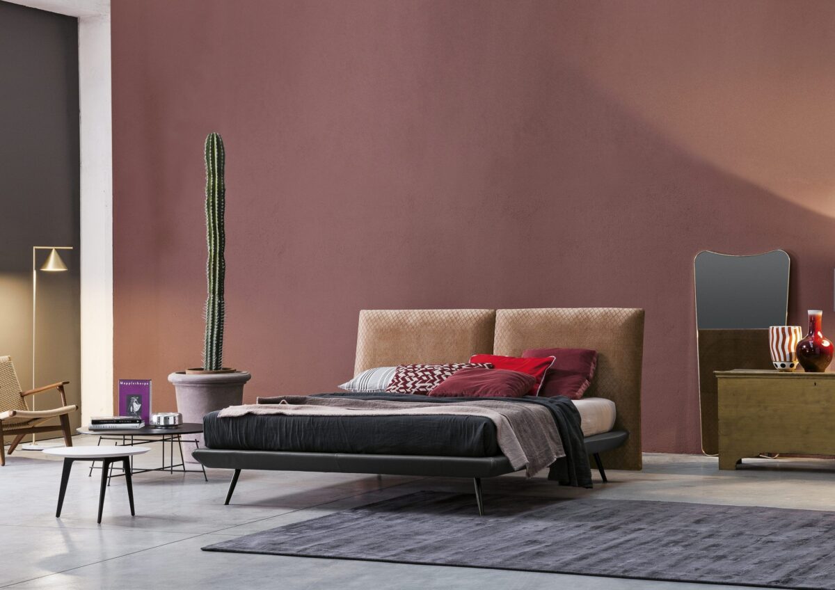 Modernes Polsterbett Domus 3 von Flexteam mit elegantem Design für stilvolle Schlafzimmer.