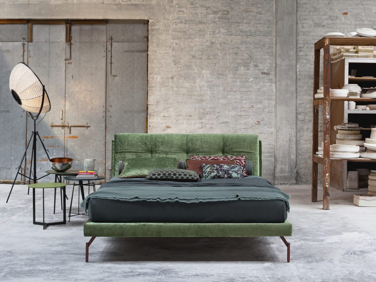 Modernes Polsterbett Gab 2 von Flexteam mit gepolstertem Kopfteil in elegantem Design.