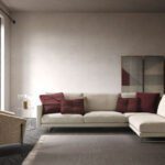Schlankes Valentini Sofa mit zeitlosem Design für moderne Wohnzimmer