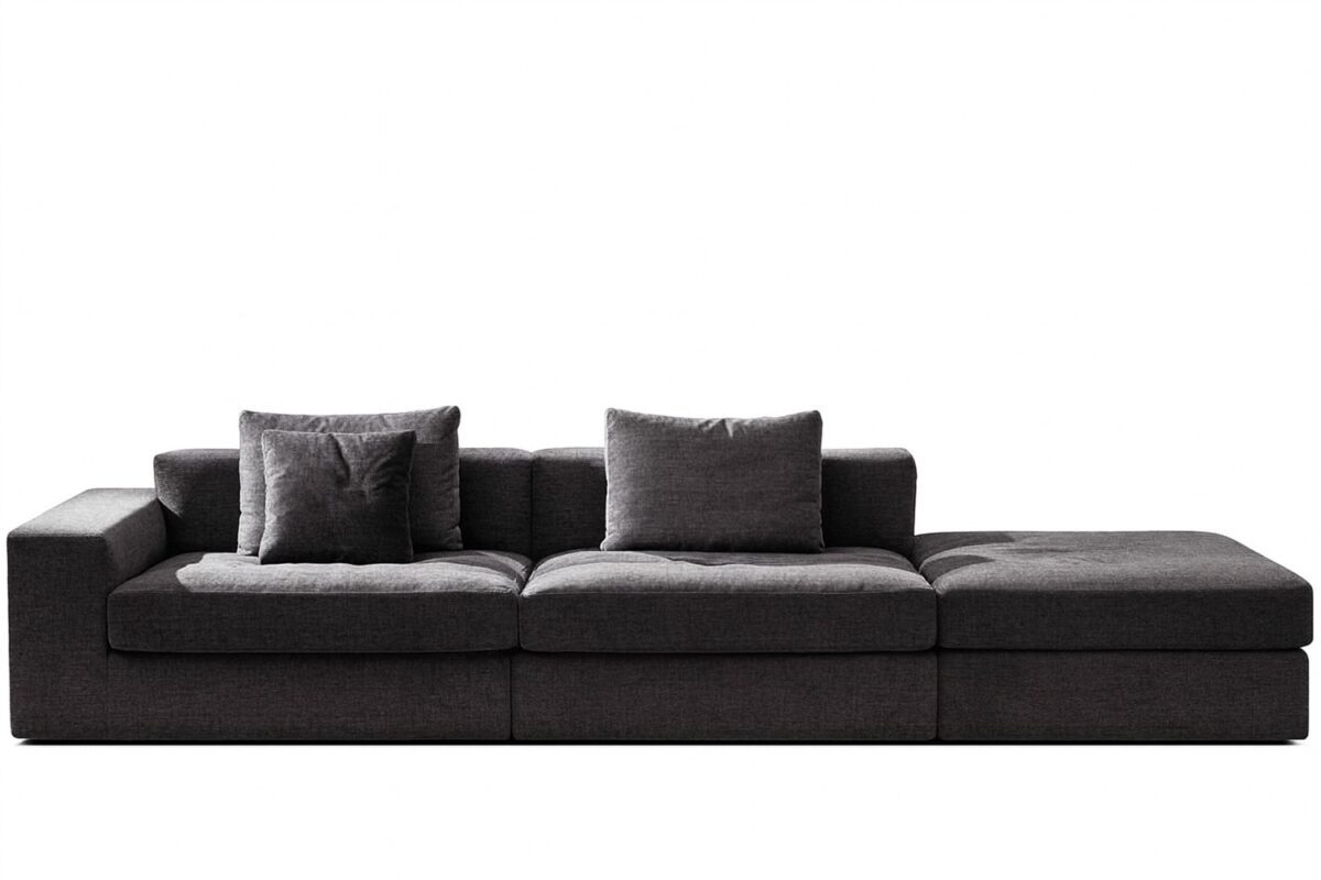 Modernes Ventura Sofa in grau mit eleganten Holzbeinen für stilvolles Wohnen.