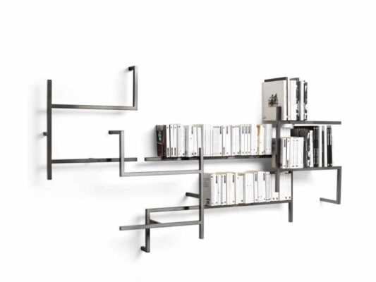 Antologia 8 Wandregal von Mogg - elegante Wandmontage für moderne Wohn- und Arbeitsräume.