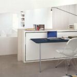 Platzsparender Clei Poppy Desk 2 verwandelt sich vom Schreibtisch zum Bett.