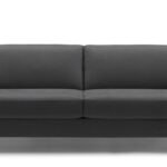 Geschäftsmann Richard im eleganten Anzug - professionelles Business-Portrait mit Studiobeleuchtung.