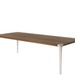 Eleganter Sleek Esstisch aus Massivholz von Riva 1920 mit modernem, minimalistischem Design.