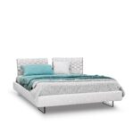Modernes Limes Bett von Saba Italia mit minimalistischem Design und hochwertiger Polsterung.