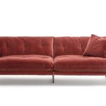 Modernes Saba Italia New York Sofa in elegantem italienischem Design für stilvolle Wohnräume.