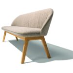 Moderne Flor Sitzbank aus Massivholz von Designer This Weber für Team 7