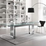 Eleganter Miles Glastisch von Tonelli Design mit minimalistischem italienischen Stil.