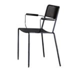 Moderner Zeus Noto Stuhl in elegantem Ginger-Farbton mit minimalistischem Design.