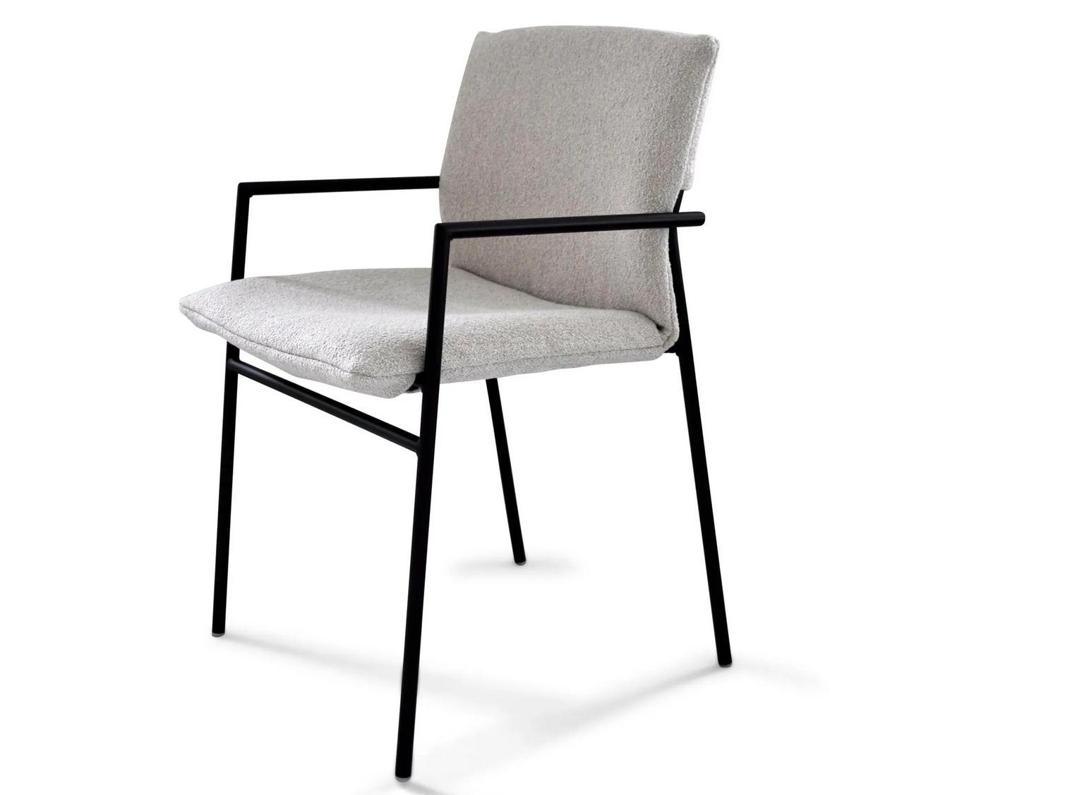 Luxuriöser Montis Ives Loungesessel mit edler Polsterung für stilvolles Wohnen.