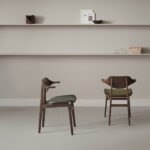 Moderner Bufala Stuhl von Norr11 in skandinavischem Design mit eleganter Polsterung