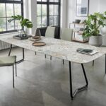 Moderne Jura Esszimmertische von SIT Mobilia in elegantem Design
