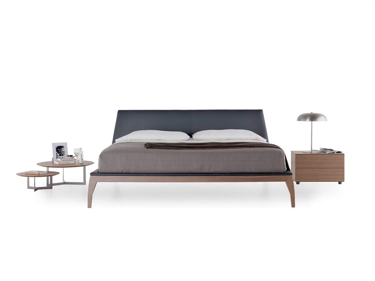 Modernes Bel Designerbett von Treku mit minimalistischem Rahmen und elegantem Kopfteil