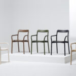 Moderner Branca Holzstuhl von Mattiazzi mit minimalistischem Design und natürlicher Eichenholz-Oberfläche.