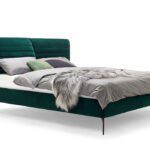 Modernes Polsterbett Pad von Möller Design mit elegantem Kopfteil