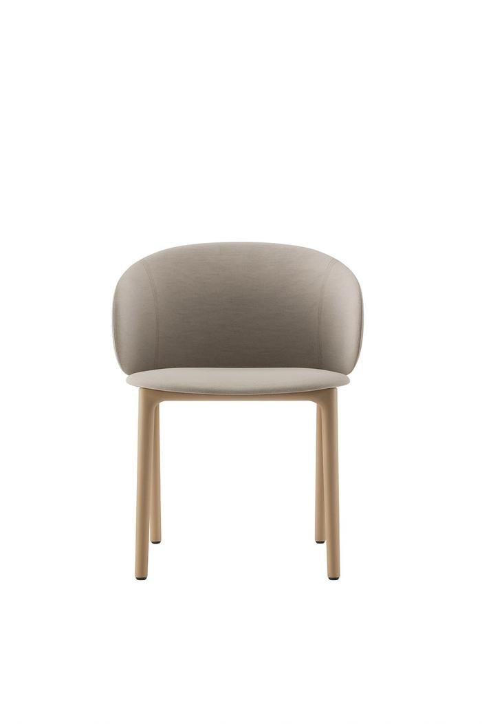 Moderner Mela Stuhl von Artisan aus hochwertigem Holz für stilvolles Wohnen.