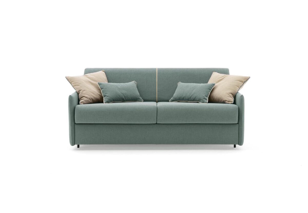 Modernes Schlafsofa Naxos von Le Comfort in stilvollem Design für Wohn- und Schlafbereich.