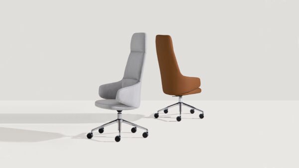 Schwarzer ergonomischer Bürostuhl Binar mit Netzrücken und verstellbaren Armlehnen für optimalen Sitzkomfort.